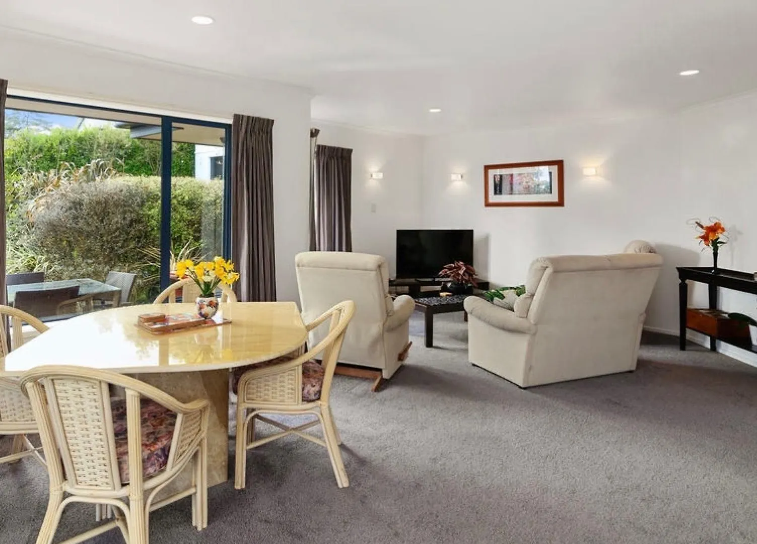 3 Bedroom Home Tranquil Views Rotorua
